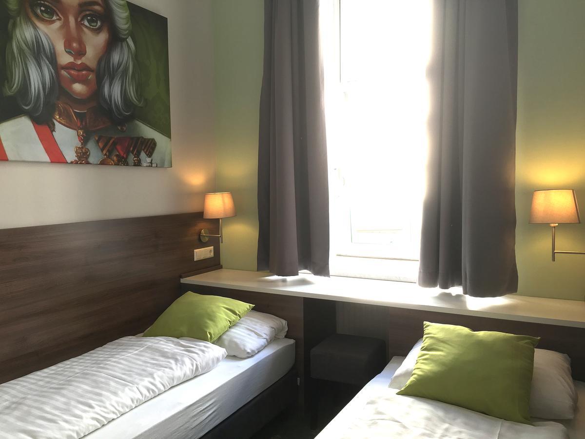 Urban Stay Salzburg City Екстер'єр фото