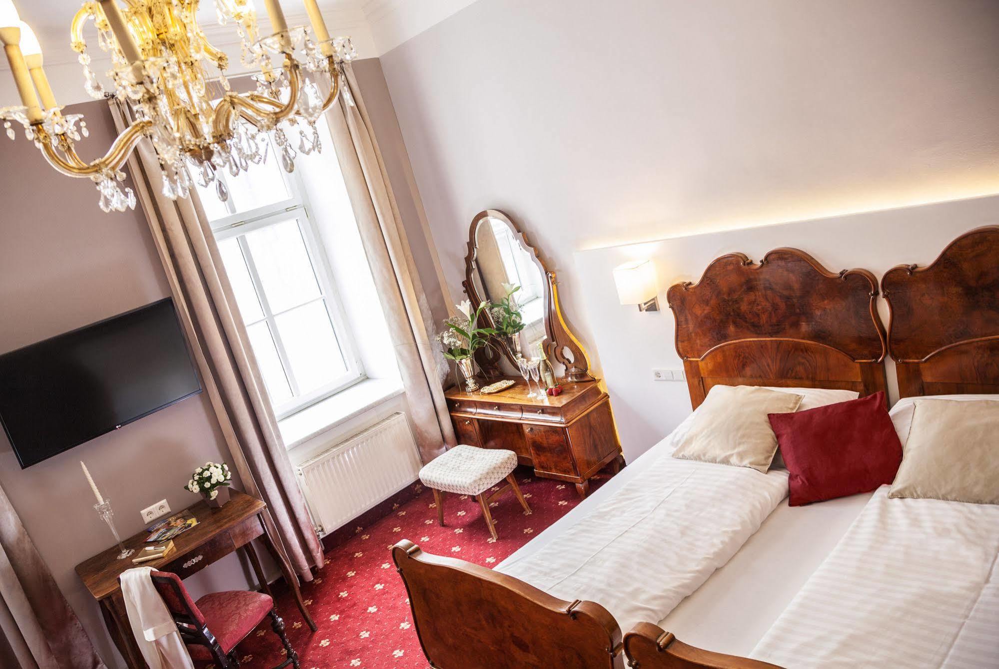 Urban Stay Salzburg City Екстер'єр фото